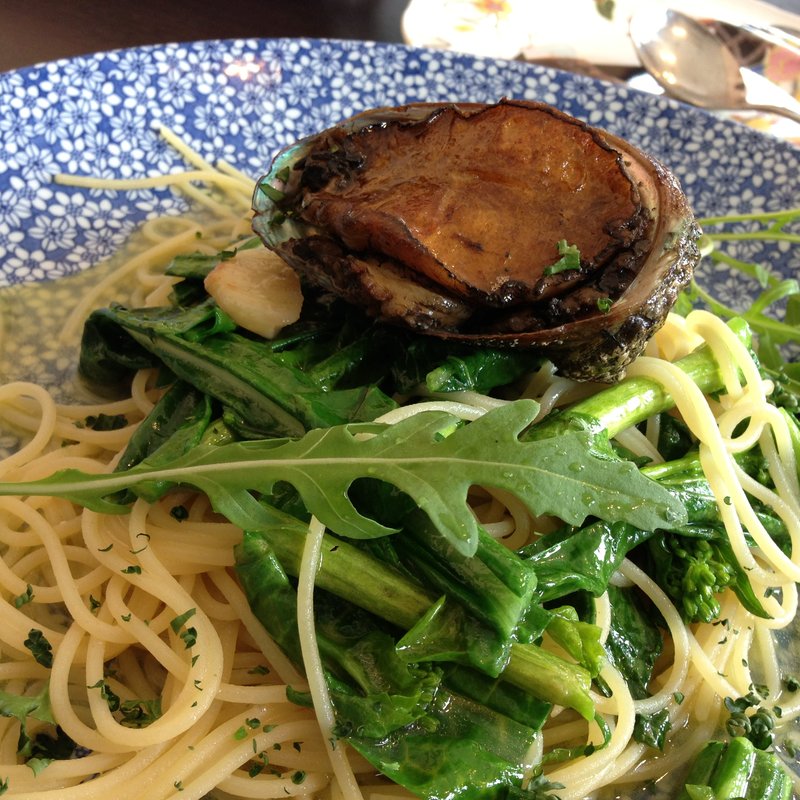 あわびと旬菜のパスタ(欅亭)