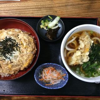 親子丼セット(うどんの前田 四天王寺本店 )