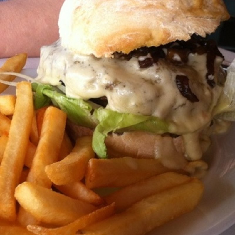 ヨハネスバーガー(Out Of Africa Restaurant and Kudu Bar)