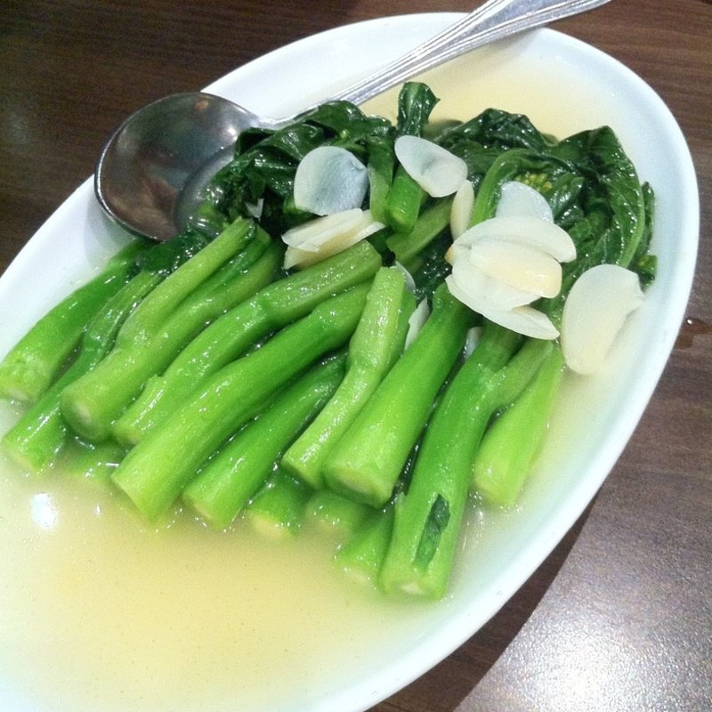 Stir Fried Choi Sum Vegetables(Ying Ker Lou (迎客楼))