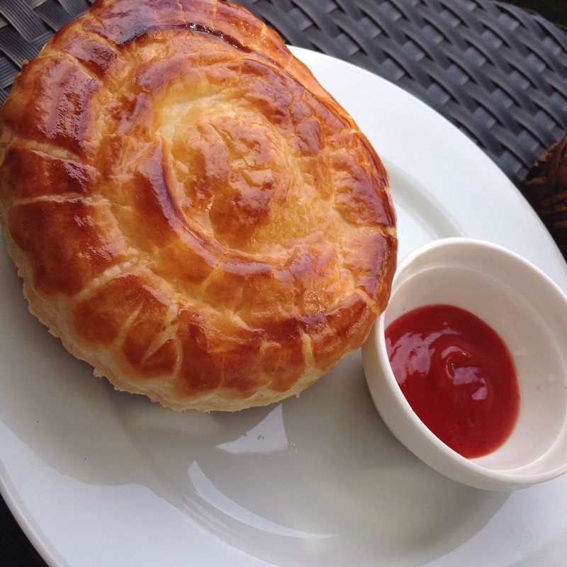 神戸牛ミートパイ(バウムクーヘン カフェ ｜二子玉川)