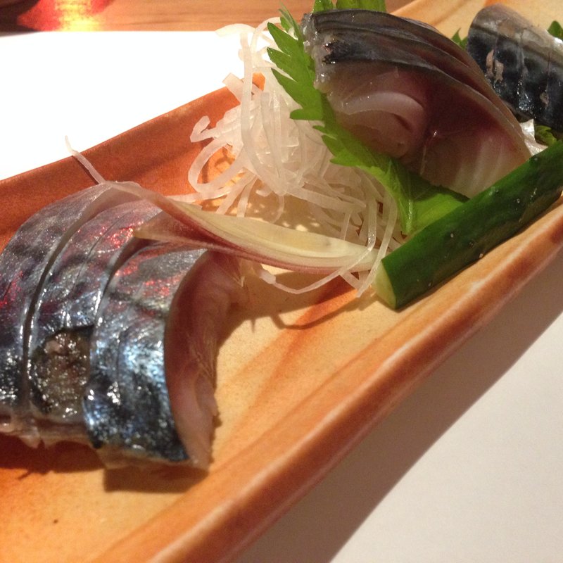 〆鯖(居酒屋 金市朗 （きんいちろう）)