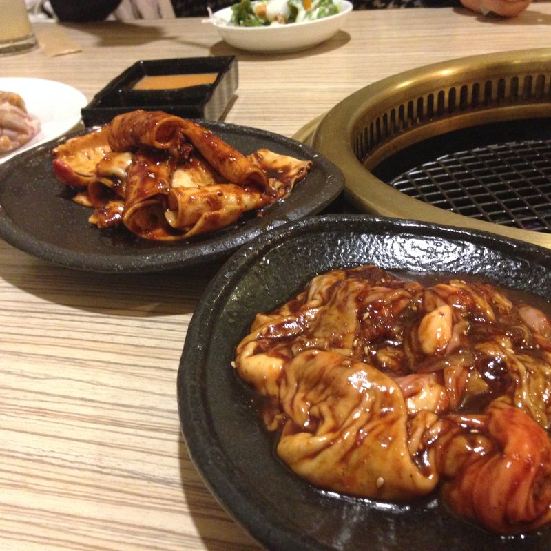 豚ホルモン(焼肉 三水苑 東口店 （サンスイエン）)