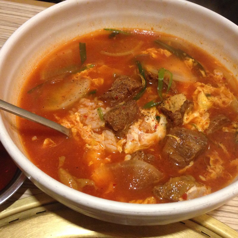 ユッケジャンスープ(焼肉 三水苑 東口店 （サンスイエン）)