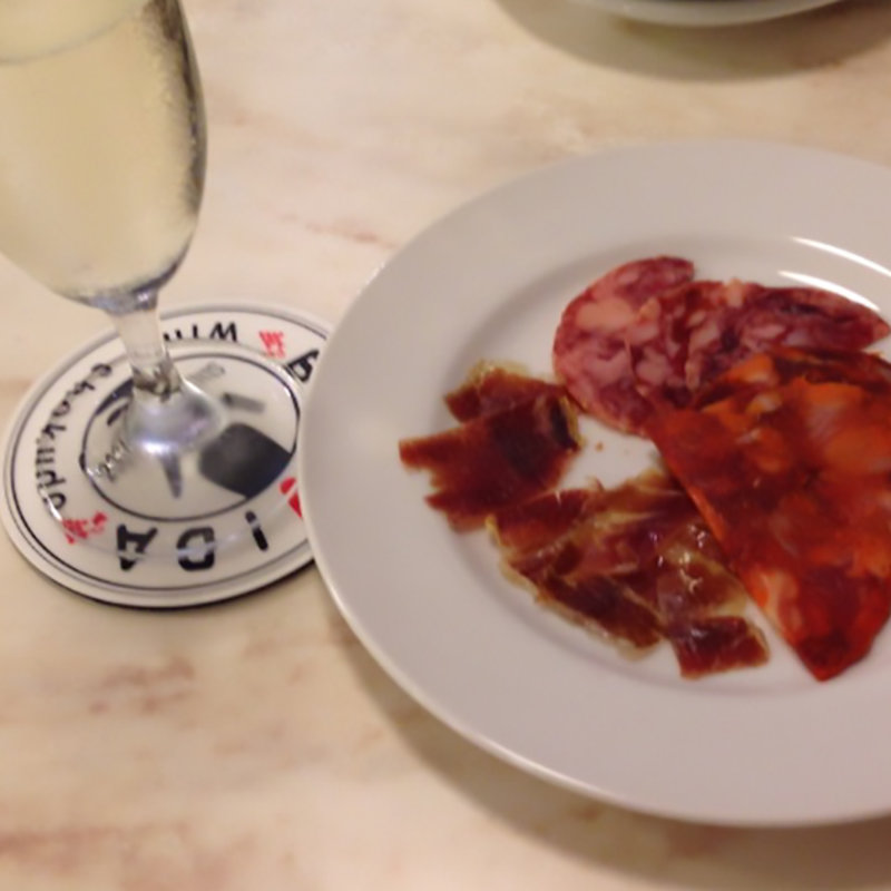 サラミの盛り合わせ(バルビダ)