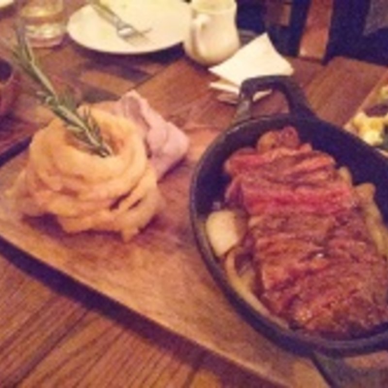 リブアイステーキ(GOOFY Cafe & DIne)