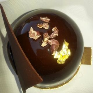 Chocolate Dome(Fendu Boulangerie)