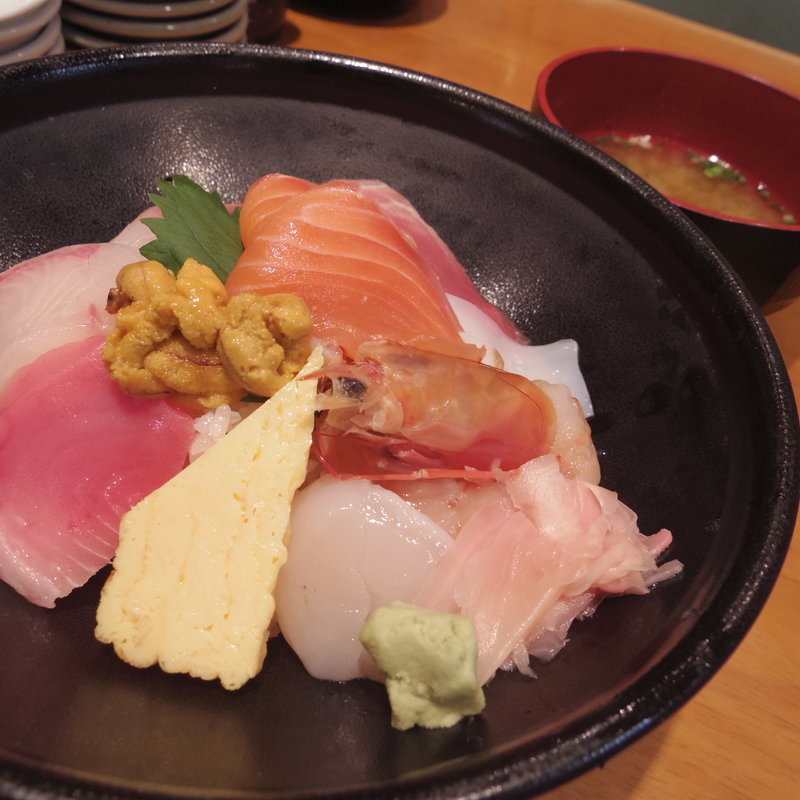 海鮮丼(みやもと 河岸の市店 )