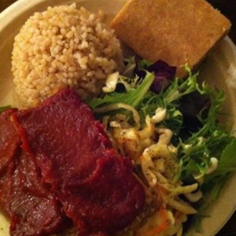 BBQ Tempeh Plate(Peace Café)