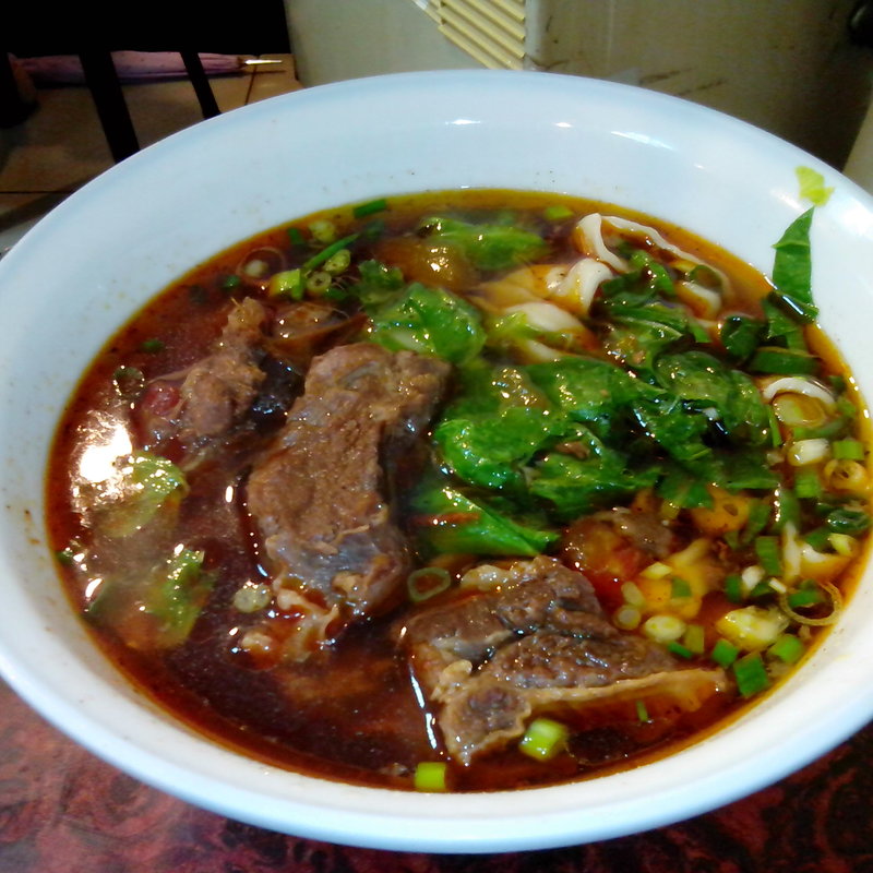 牛肉麺　大(小陳)