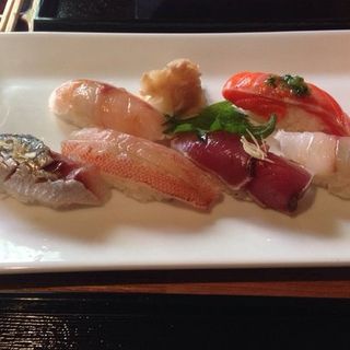 Cagen Sushi Plate (Six Pieces)(Cagen Japan Restaurant)