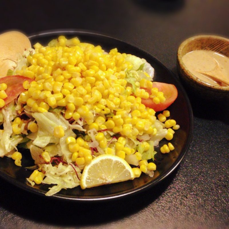 おぼろ豆腐とコーンのサラダ(光寿司)