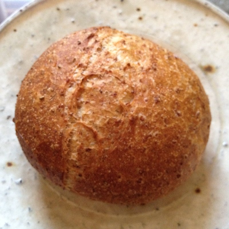 つぶ麦パン(墨絵 （墨繪　スミノエ）)