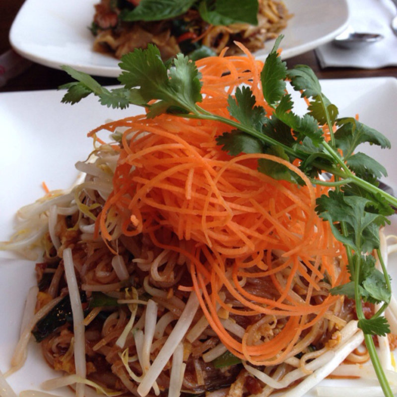 パッタイ(Ruay Thai)