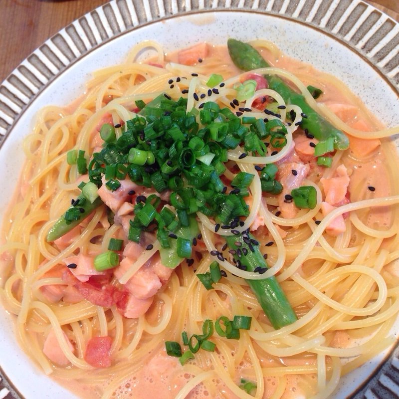 サーモンとアスパラのみそトマトクリーム(ココノハ 東京スカイツリータウン・ソラマチ店)