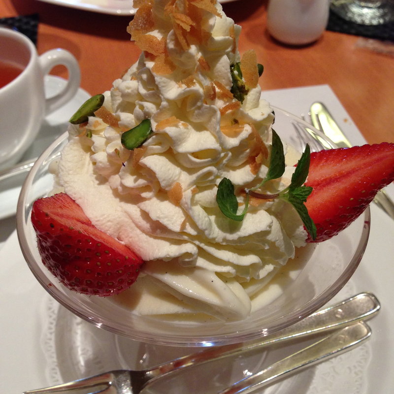 あまおうパフェ(SATSUKI サツキ)