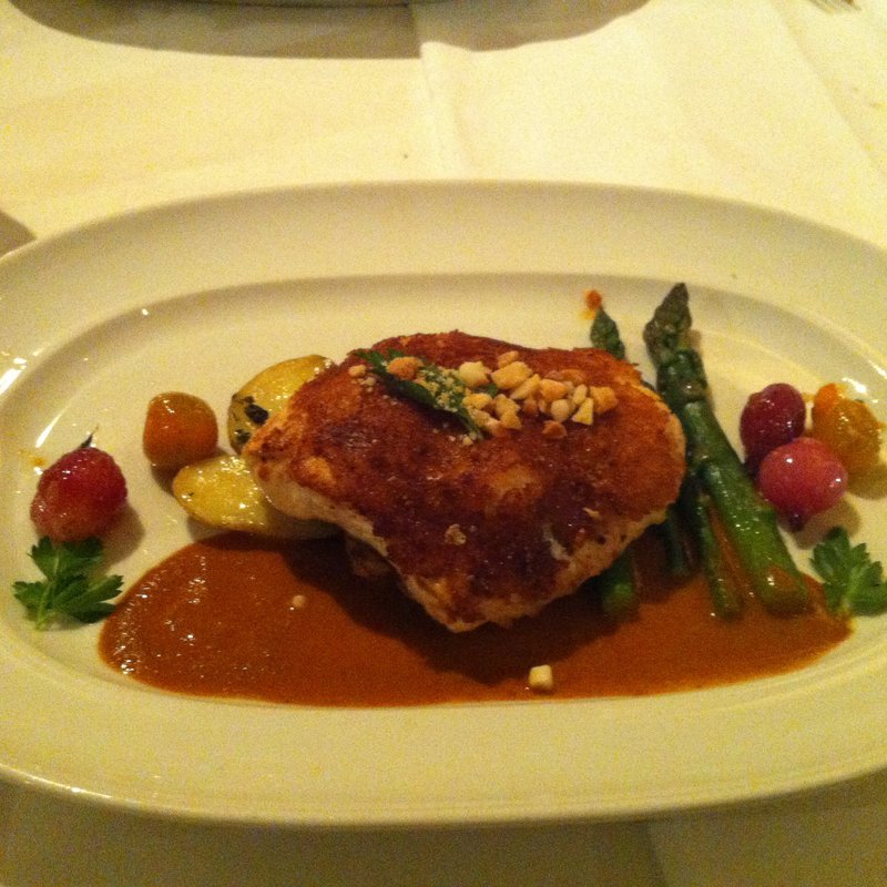 Roy's classic roasted macadamia nut Hawaiian mekajiki (Roy's)