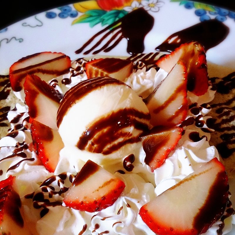 苺のクレープ(La Fee Delice （ラ フェ デリース）)