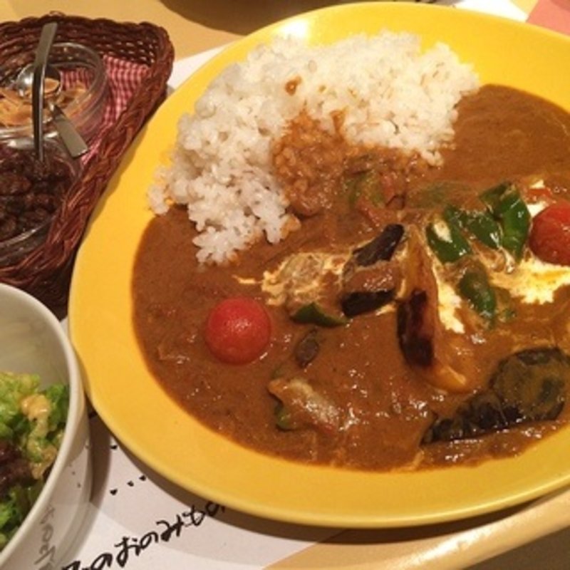 アーフィーカレー(アッチャカーナ)