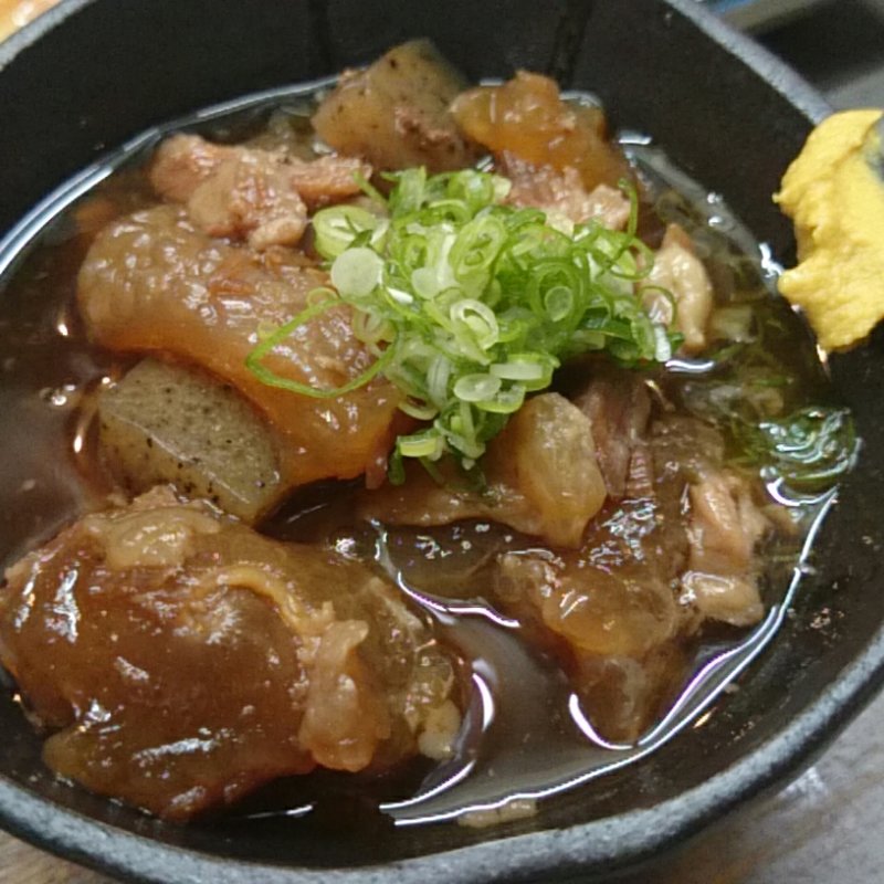 牛すじとこんにゃくの煮込み(西成二代目にしかわや 梅田本店)