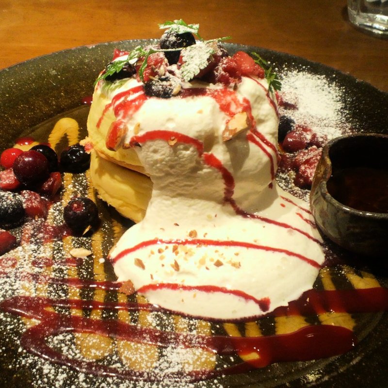 ベリーベリーのパンケーキ(ヨシミキッチン　)