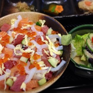 Seafood-don set(Restaurant Do-ne Japanese Food)