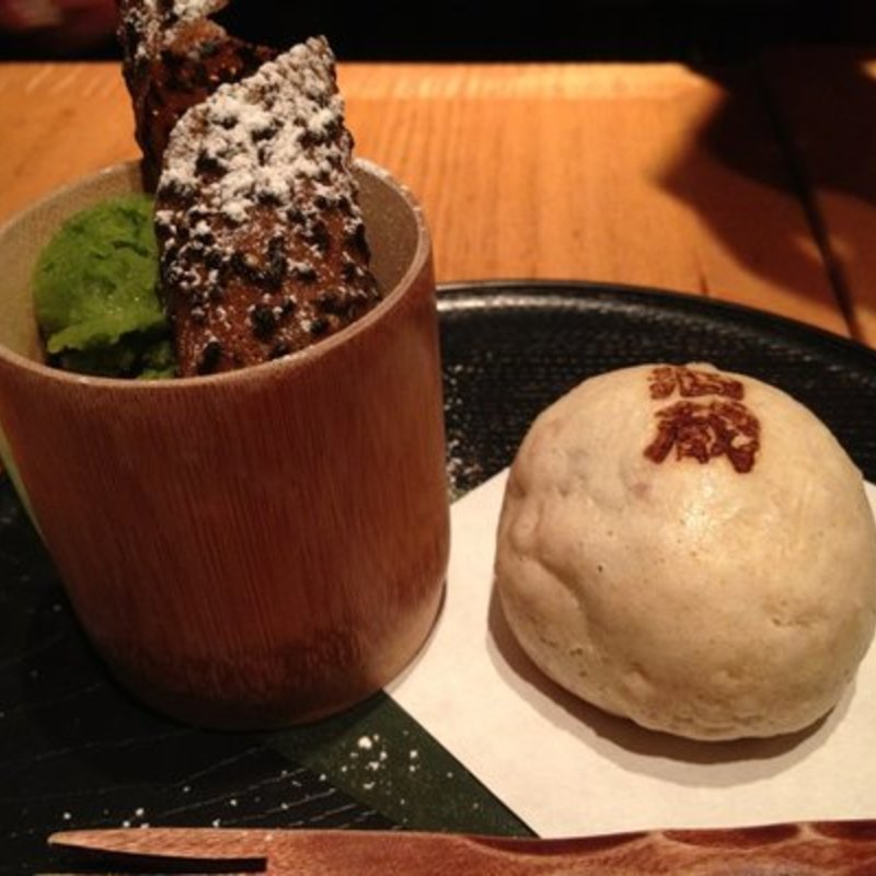 Sake manju with green tea sorbet(SAKAGURA)