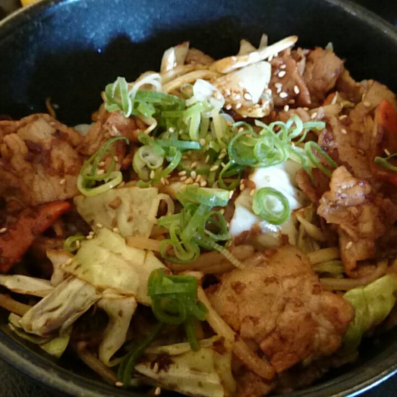 豚しょうがやき丼(えびすヤ)