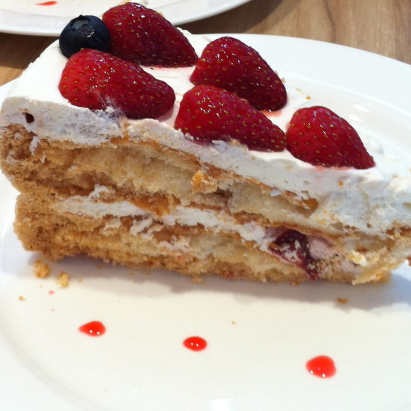 Pavlova(Serai @ Paradigm)