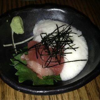 Tuna sashimi with mountain yam(SAKAGURA)