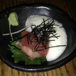 Tuna sashimi with mountain yam