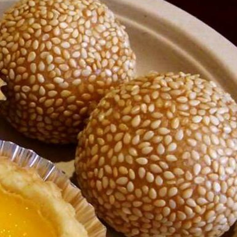 ゴマ団子　2個(中華菜館 同發 新館売店)