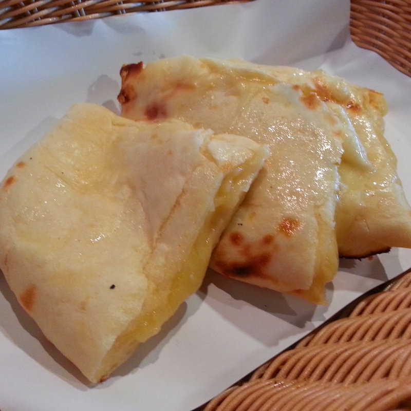 チーズナン(ムーナ )