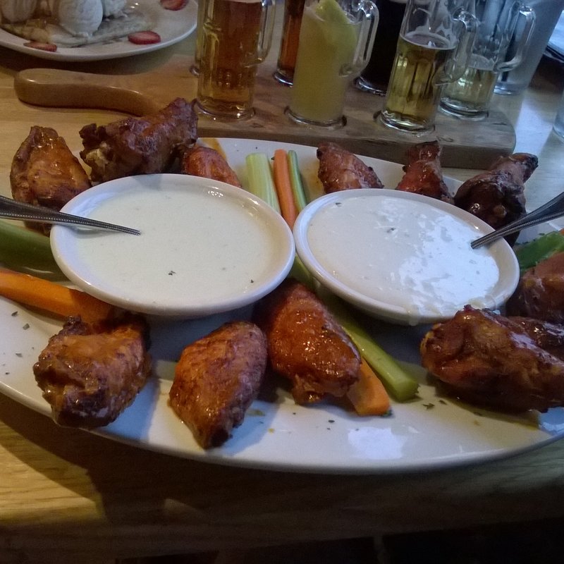 Buffalo Chicken Wings(Oak Creek Brewing)