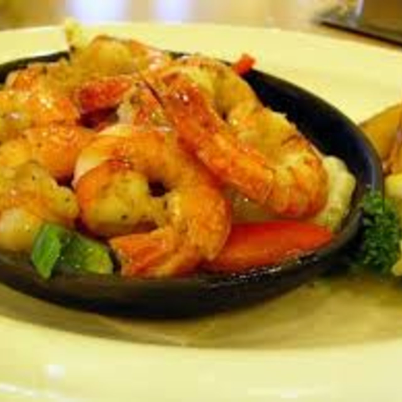 シズリングガーリックシュリンプ (シズラー ランドマークプラザ店 （Sizzler）)の口コミ一覧 おいしい！が増えるグルメアプリ「SARAH」