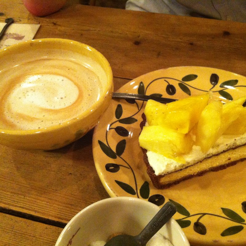 洋梨のタルト(ア・ラ・カンパーニュ 所沢店 )