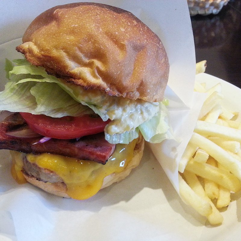 ベーコンチーズバーガー(ソウルドレッシング （SOUL DRESSING）)