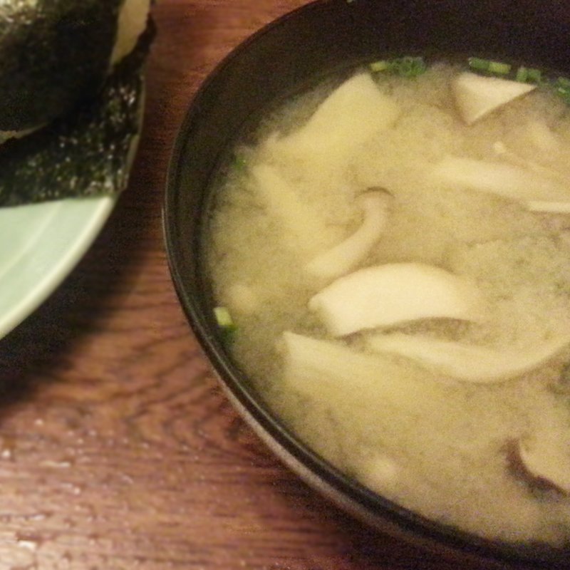 お味噌汁(宵のひととき うまし)