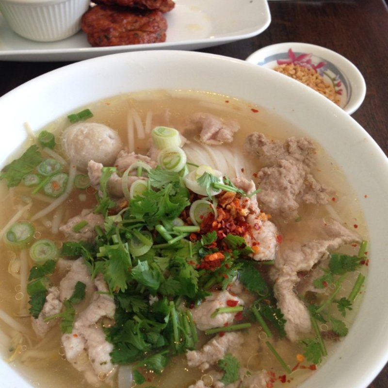 Pork Noodle Soup(Sri Pra Phai)