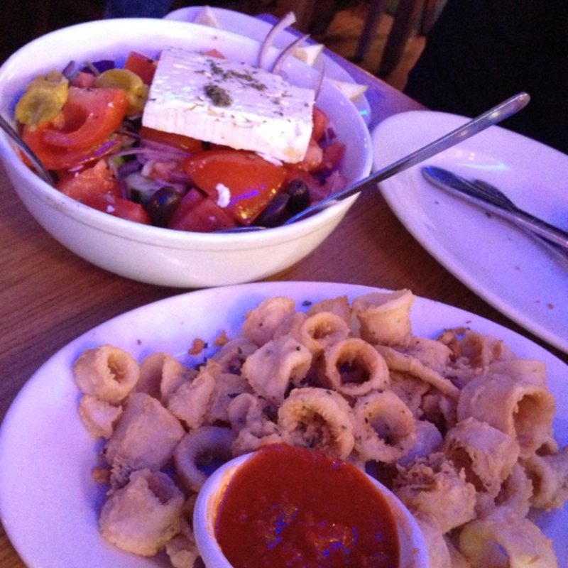 Fried Calamari(TAVERNA KYCLADES)