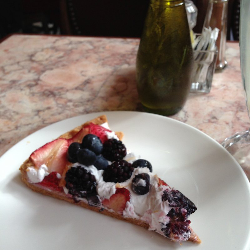 ミックスベリータルト(Cafe LALO)