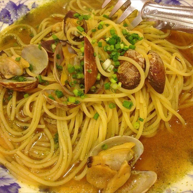 あさりときのことバジルの和風スープ(ルイジアナママ 京田辺店 （Louisiana mama）)