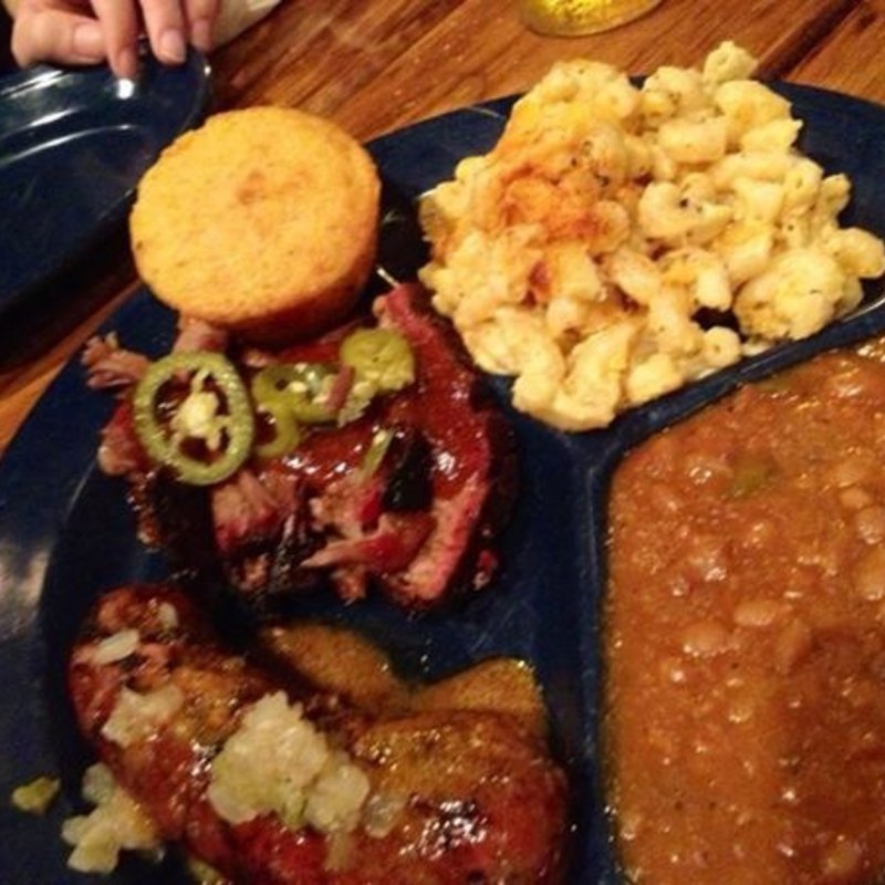 (Dinosaur Bar-B-Que)