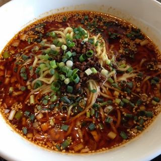 四川風坦々麺（汁あり）(川福楼 （センフクロウ）)