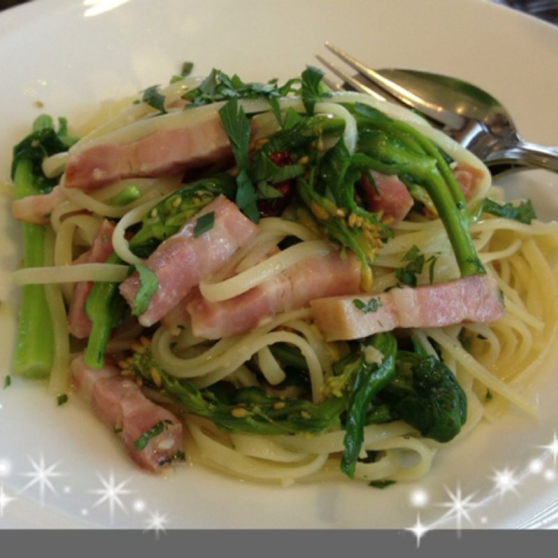 ベーコンと菜の花のパスタ(ルフラン レストラン)
