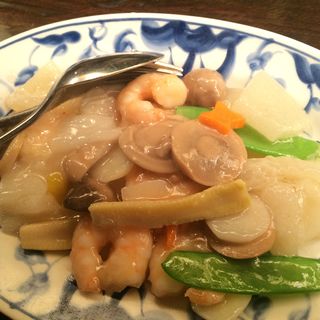 キヌガサ茸と芝エビ炒め（ペアセット）(陳麻婆豆腐 クイーンズスクエア店 （チンマーボードウフ）)