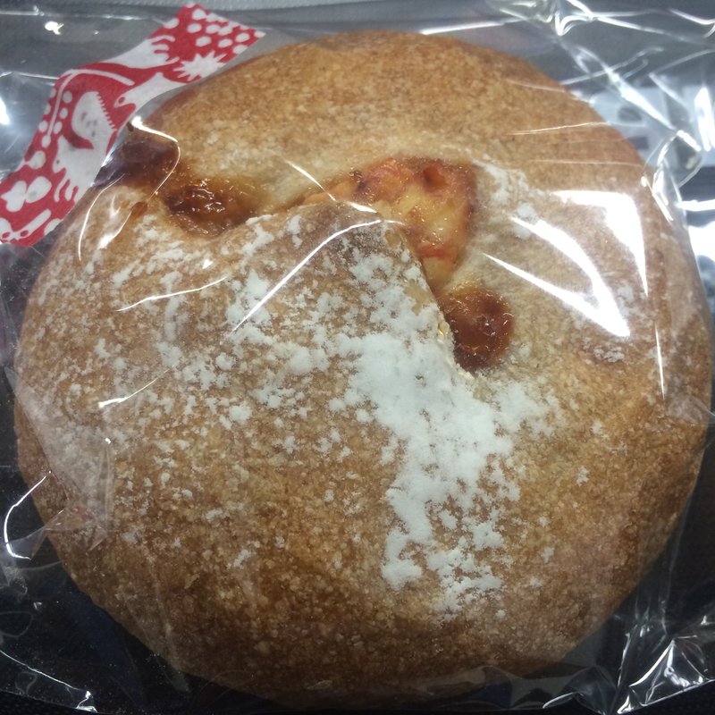 トマトジャムとクリームチーズのパン(コトリコーヒー )