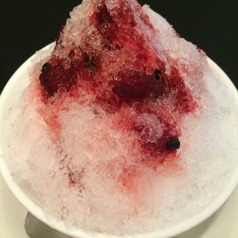 自家製ソースのかき氷（ベリー氷）(Ａ ＬＡ ＴＩＥＮＮＥ)