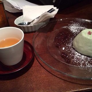 Sakura flan with tea(Cha-An)