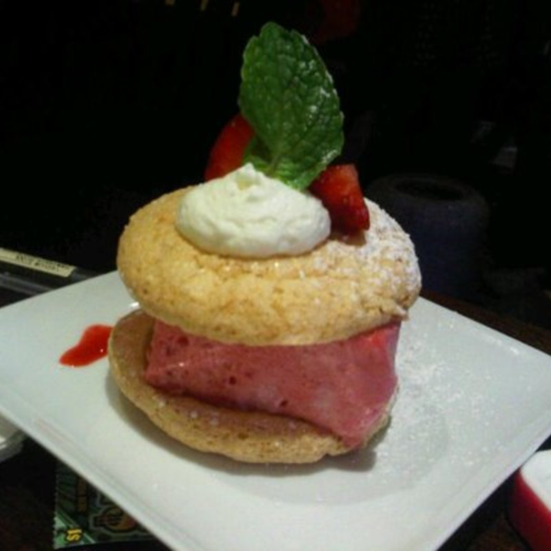 Tofu strawberry shortcake(Cha-An)